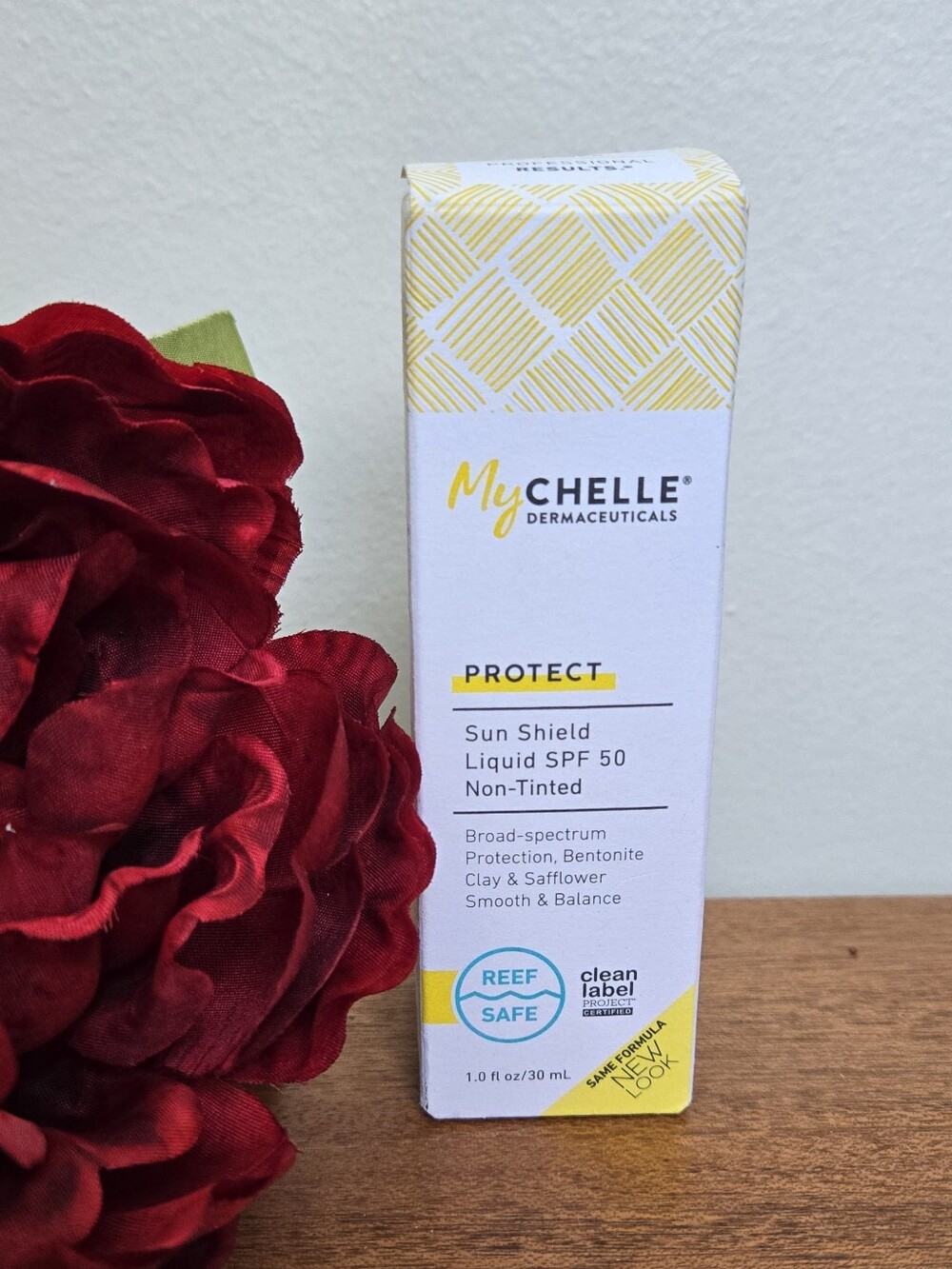 Sun Shield Liquid SPF 50 -Non- Tinted Mychelle Dermaceuticals Sunscreen 2027 NWT